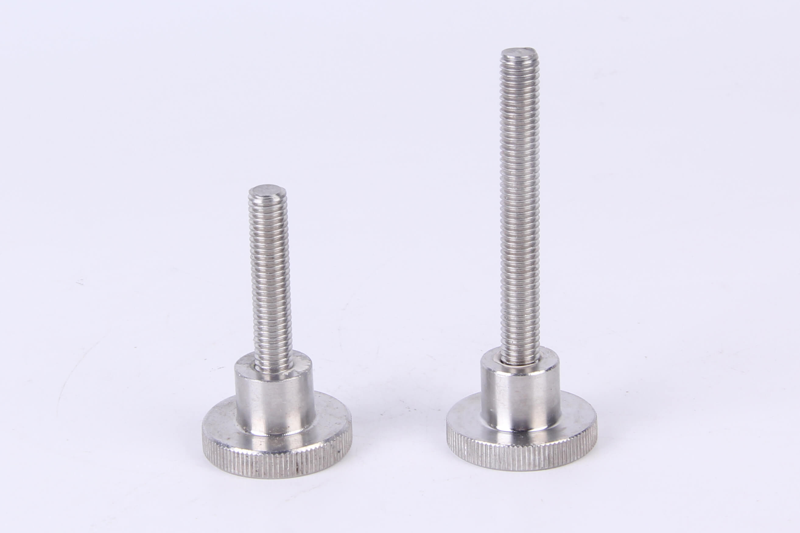 滾（gǔn）花螺絲